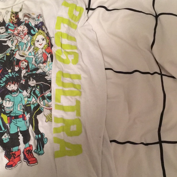 My hero academia long sleeve shirt. Graphic tee. Size medium. - Picture 3 of 4